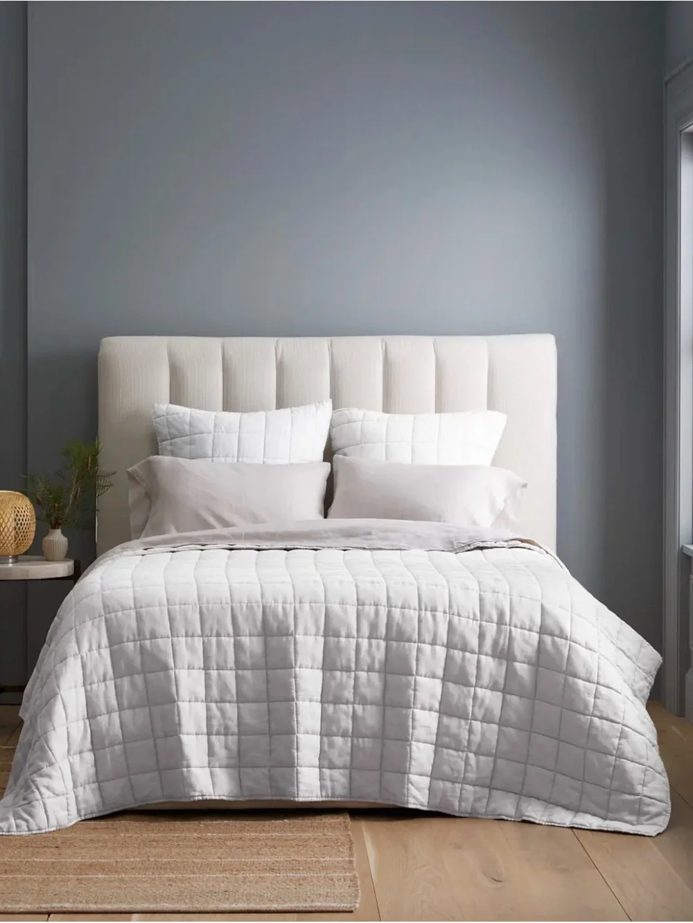 Quince European Linen Quilted Box Euro 26X 26”Sham white NWOT #80